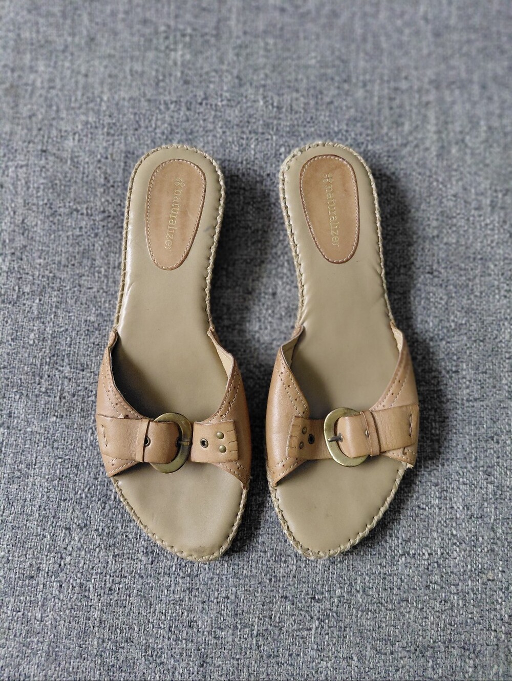 Naturalizer Vintage Leather Y2K Brass Buckle Whipstitch Brown Comfort Slides 9W